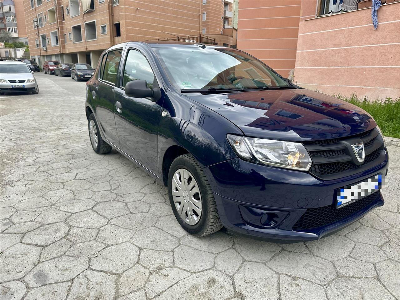 dacia-sandero-2015