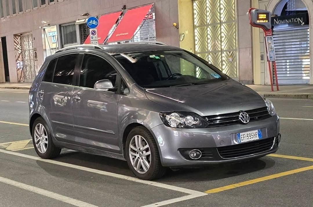 vw-golf-plus-rent